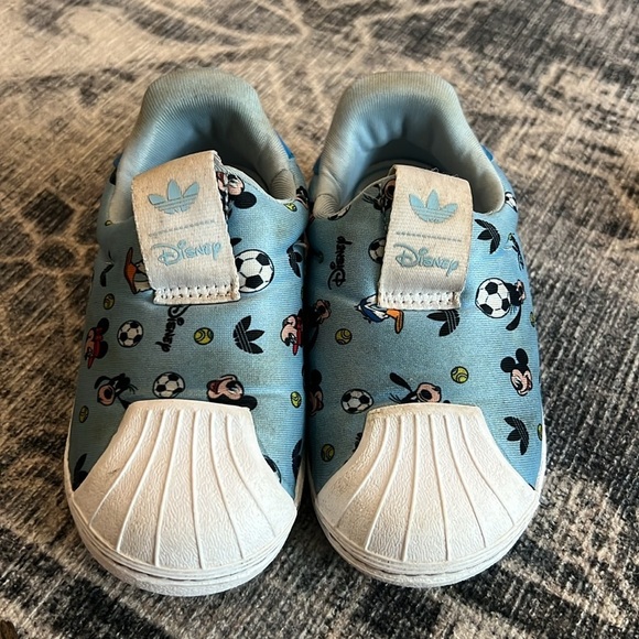 Mickey X adidas toddler sneakers 7.5 run like a 7​ - Picture 4 of 6